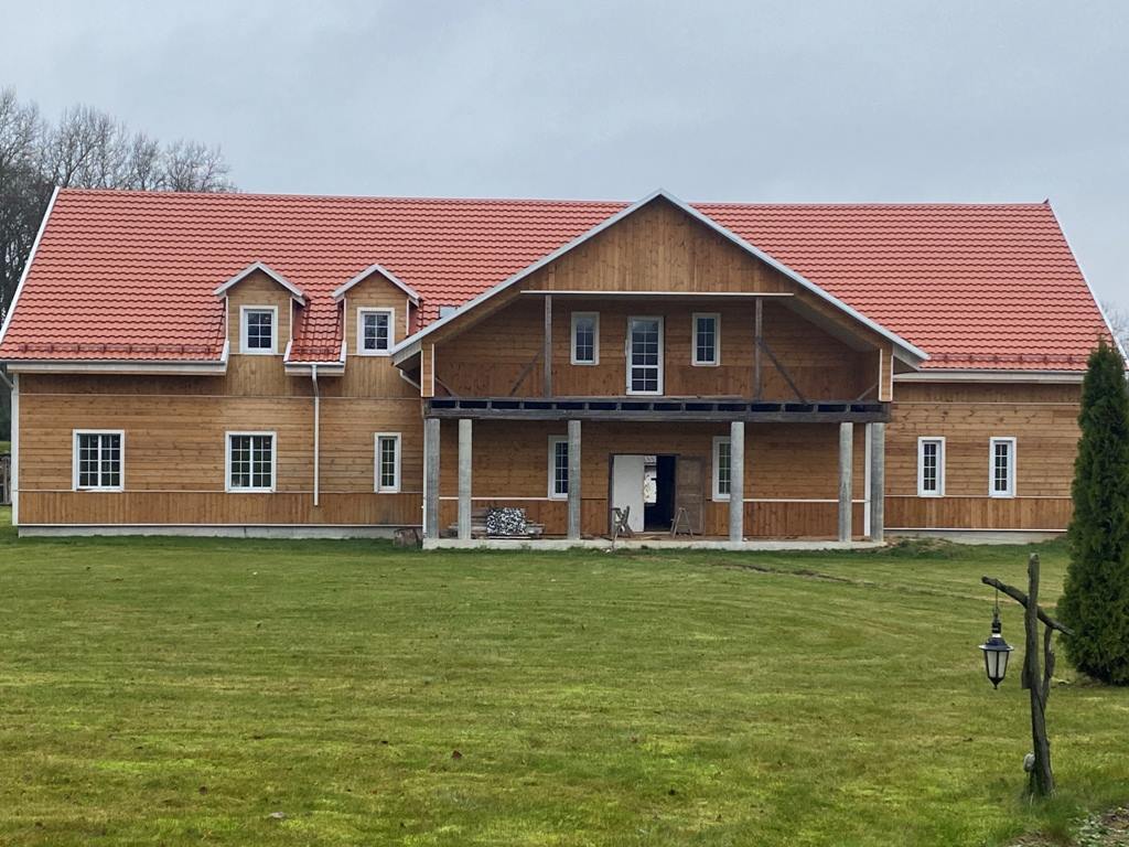 Недостроенная агроусадьба в Копыльском районе